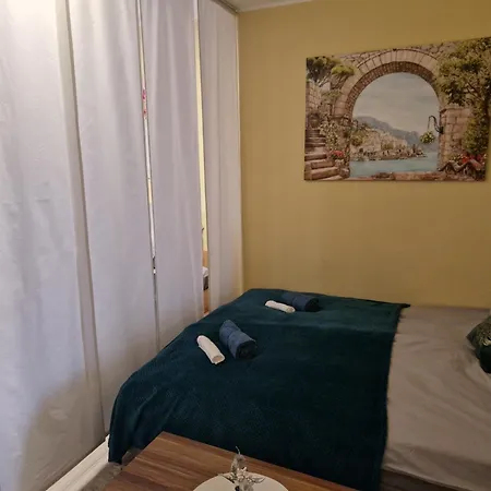 Veludo Centrum Free Parking Banská Bystrica