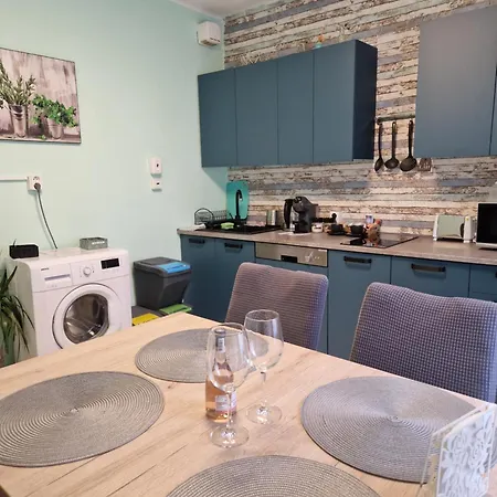 Veludo Centrum Free Parking